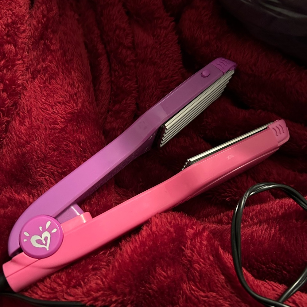 Justice Hair Crimper/Press